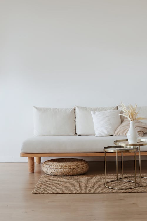 Essential Tips for Revamping Your Living Room: A Comprehensive Decor Strategy