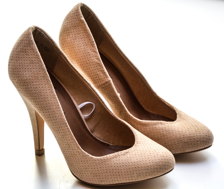 High-Vamp Heels: The Sophisticated Shoe Trend Elevating Spring 2026