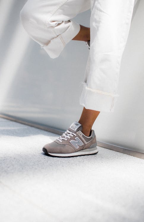 The Slim Sneaker Trend: Why Minimalist Kicks Rule 2026