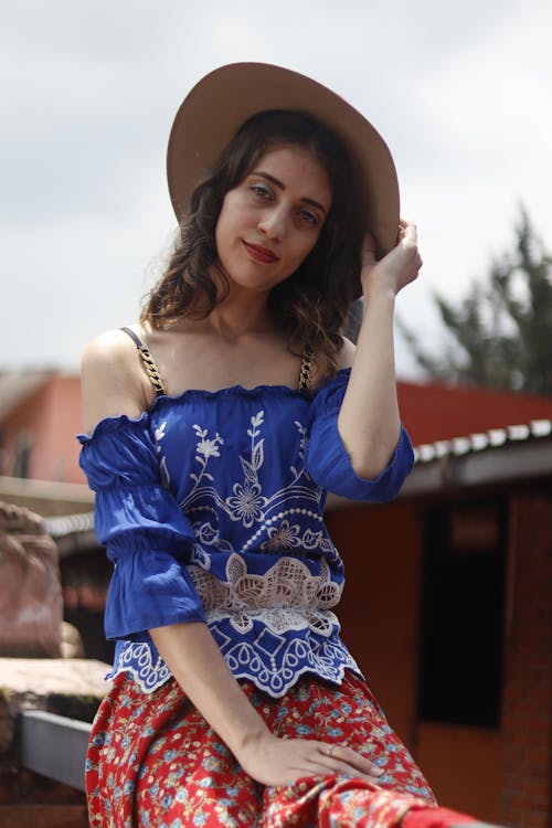 The Bohemian Blouse: Romantic Feminine Tops That Define Spring 2026