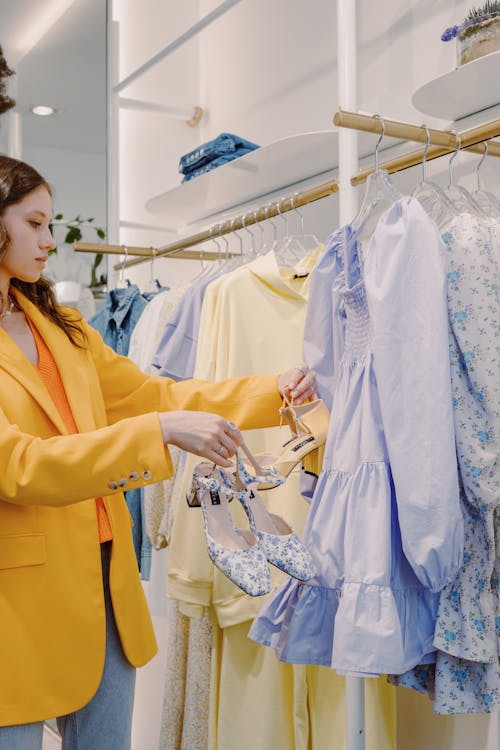 Boudoir Dressing: How the Lingerie-Inspired Trend Is Redefining Evening Wear in 2026