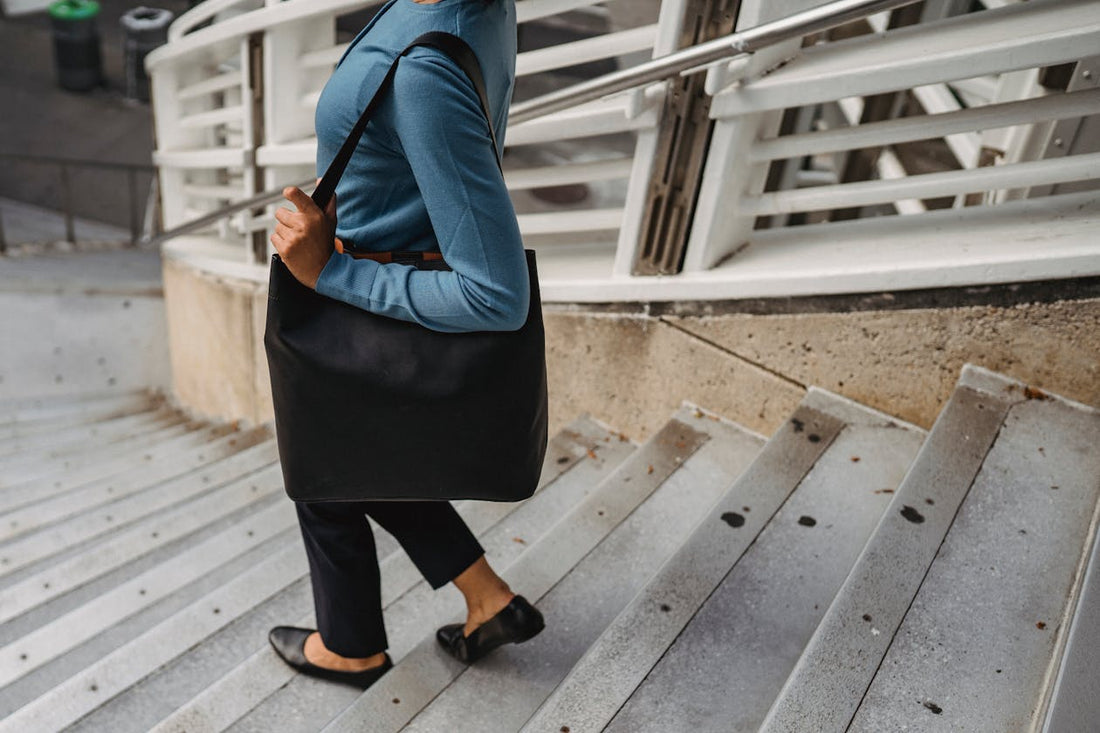 The Ultimate Guide to Styling Shoulder Bags for Every Occasion