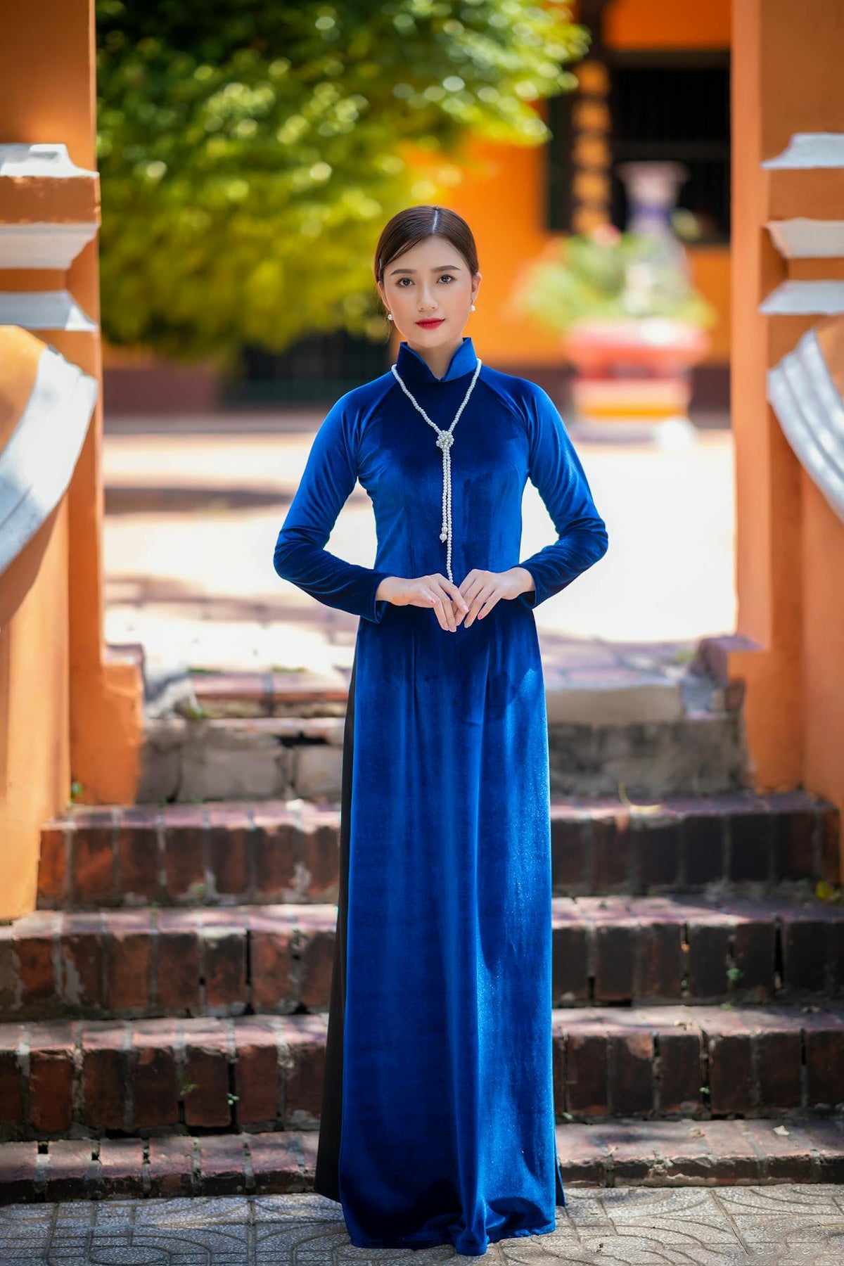 Velvet Fashion Guide: Styling This Luxurious Fabric for Every Occasion