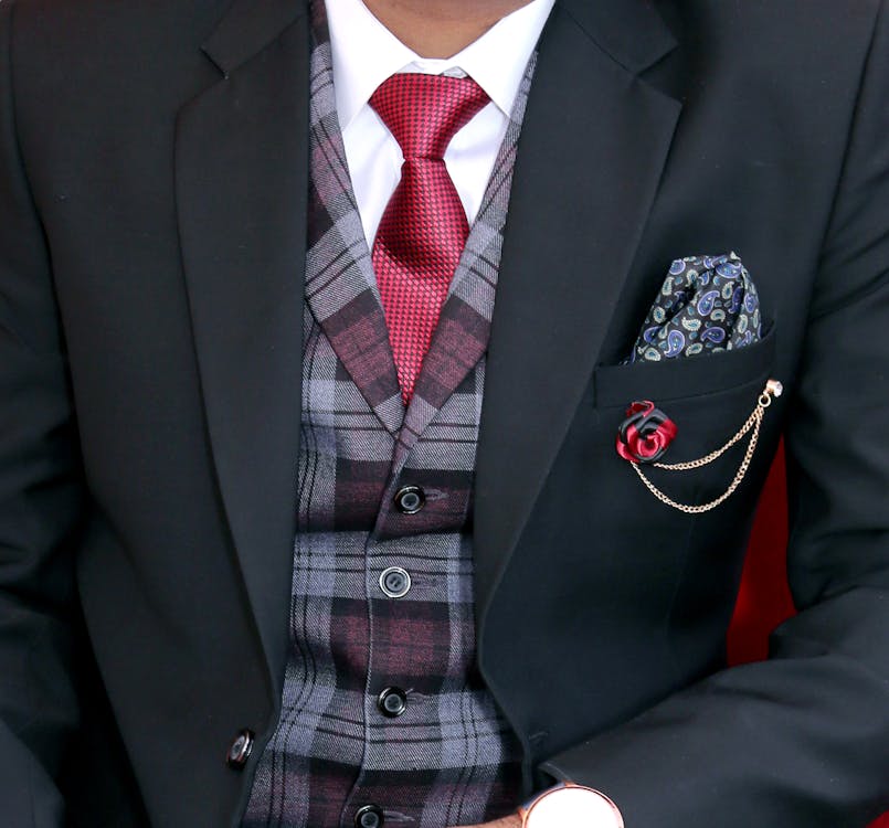 The 3-Piece Set Guide: How to Build Multi-Layered Outfits That Turn Heads