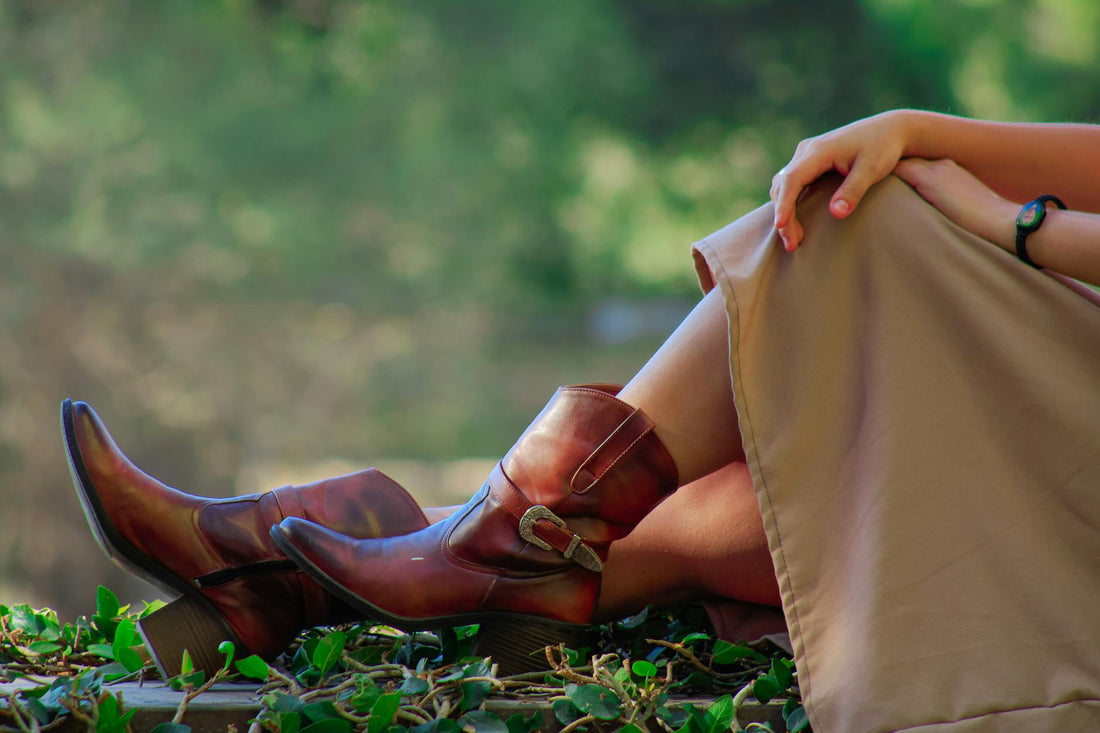 How to Style Cowboy Boots for Summer: Outfit Ideas for 2026