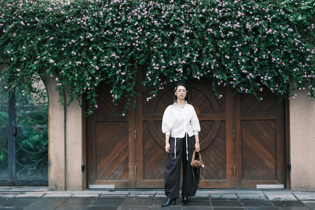 Barrel-Leg Jeans: What to Wear Them With in 2026