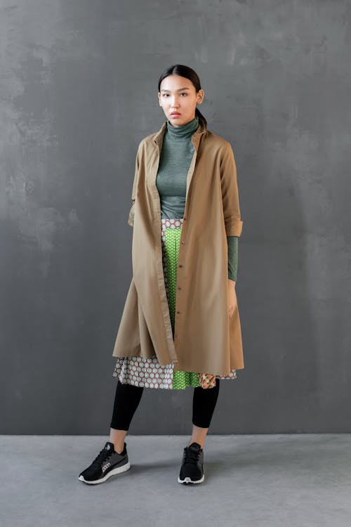 How to Layer Clothes Like a Fashion Editor: The Complete 2026 Guide