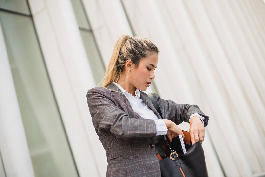 Business Casual Without a Blazer: What Reads Professional