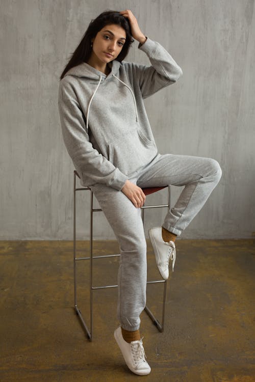 The Elevated Loungewear Guide: Comfortable Dressing That Actually Looks Polished
