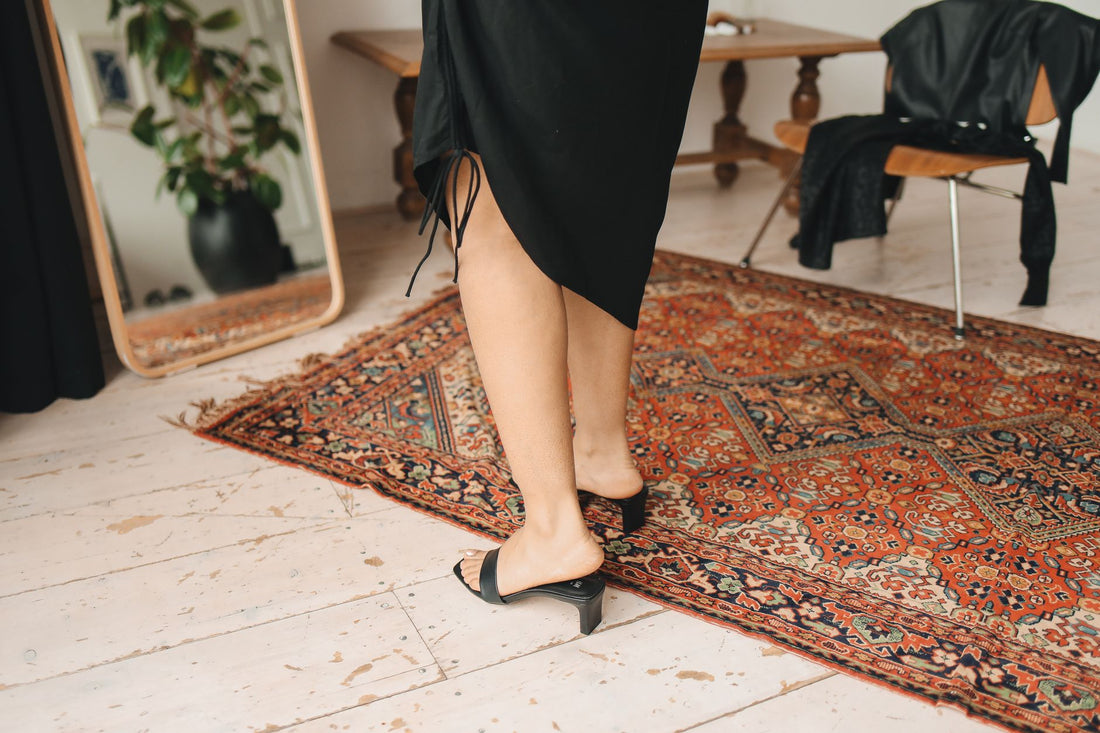 Shoes to Wear With a Midi Dress for Petite, Curvy & Tall Frames
