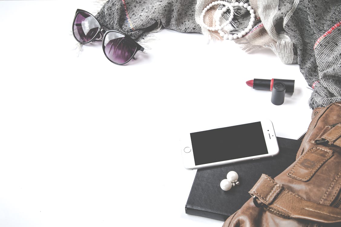 Spring 2026 Wardrobe Essentials: The 20 Pieces Every Stylish Woman Needs