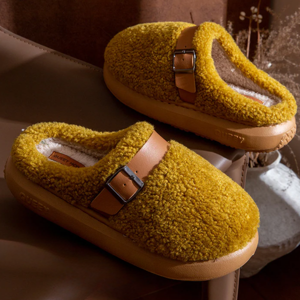 Women's slippers detail view 9 — everyday for every occasion — Queey Plush Slippers — Sonverdano