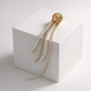 Women's fashion item front view 1 — everyday — Shine Chain Lapel Pins — Sonverdano