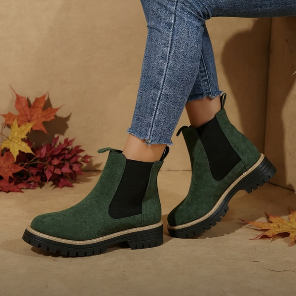 Alevtina Chelsea Boots