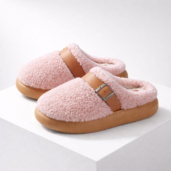 Women's pink slippers styled look — everyday — Queey Plush Slippers — Sonverdano