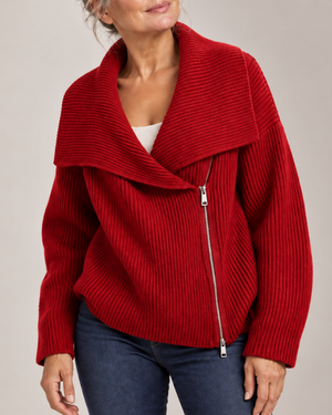 Women's red ribbed cardigan color detail — cozy — Tara Oversized Zip Cardigan — Sonverdano