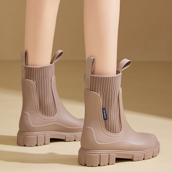Women's ribbed boots color detail — rugged — Lettice Chelsea Rain Boots — Sonverdano