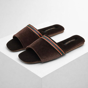 Women's brown spin-ons open toe slippers — footwear