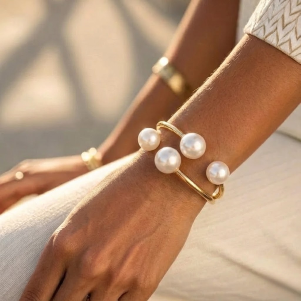 Aura Double Pearl Bangle