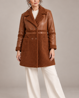 Women's jacket close-up — outerwear — Shanna Sherpa Coat for every occasion — Sonverdano