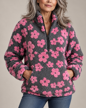 Women's pink fleece sweater close-up — cozy — Fiorella Fleece Sweatshirt — Sonverdano