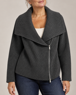 Women's gray ribbed cardigan side view — cozy — Tara Oversized Zip Cardigan — Sonverdano