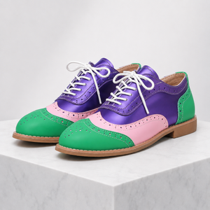 Women's green lace shoes detail view — versatile — Betty Wingtip Oxford Shoes — Sonverdano