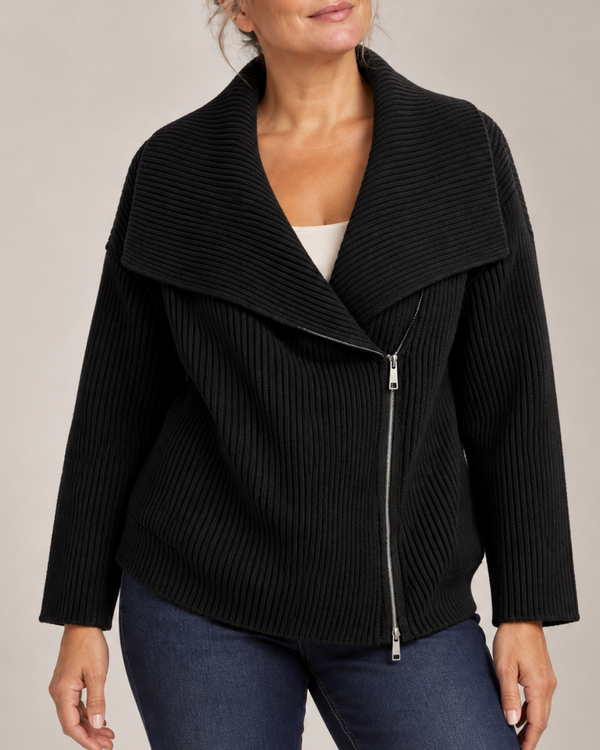 Women's ribbed cardigan close-up — cozy — Tara Oversized Zip Cardigan — Sonverdano