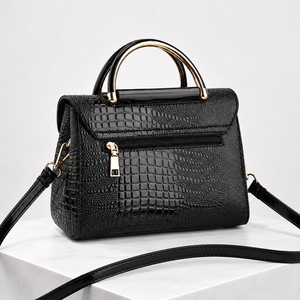 Women's handbag styled look — everyday — Valentina Croc Handbag for every occasion — Sonverdano