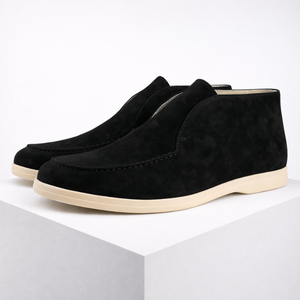 Mr. Darby Suede Chukka Boots