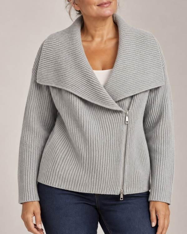Women's light gray ribbed cardigan side view — cozy — Tara Oversized Zip Cardigan — Sonverdano