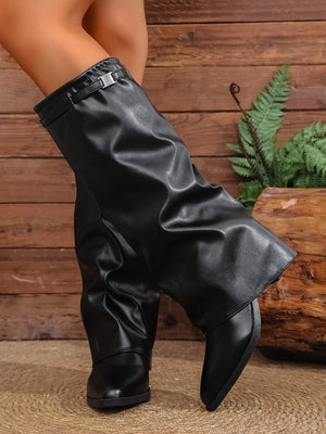Women's leather boots detail view — rugged — Hedda Knee-High Boots for every occasion — Sonverdano
