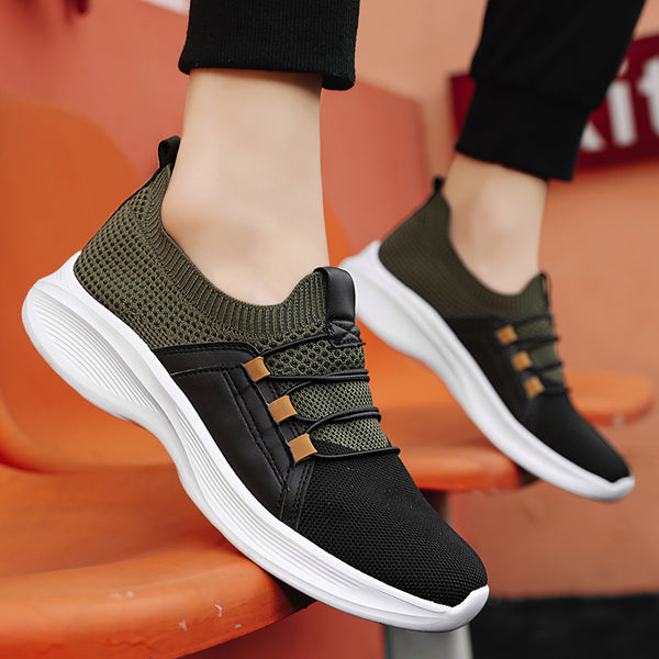 Otis Sneakers