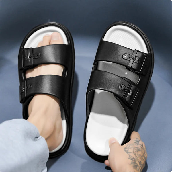 Buckel B Sandals