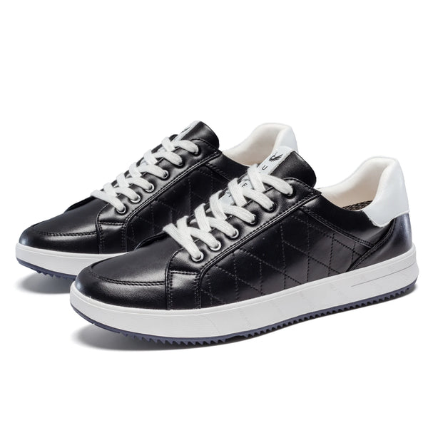 Double-Waggle Golf Shoes